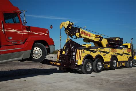 Jerr-Dan 70/85 Ton & Peterbilt n' Tis - isin ' Second " one made and they still " Luv " ta ...