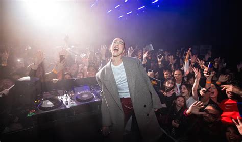 Dua Lipa drops vibrant club anthem ‘Houdini’ - A sneak peek into sound ...