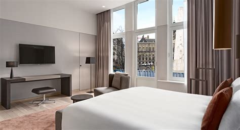 Amsterdam Hotel | Anantara Grand Hotel Krasnapolsky Grand Deluxe Room with Dam View