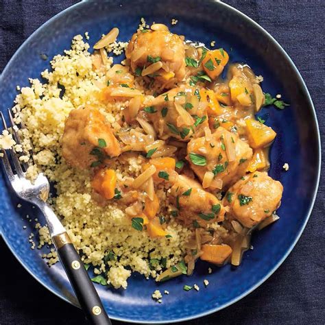 Chicken tagine with apricots and almonds | Healthy Recipe | WW NZ