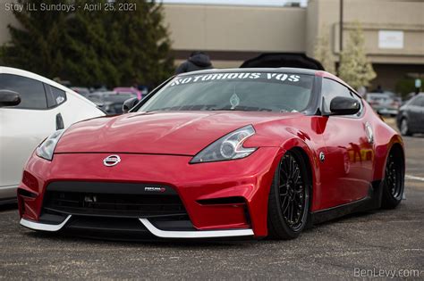 Red Nissan 370Z - BenLevy.com