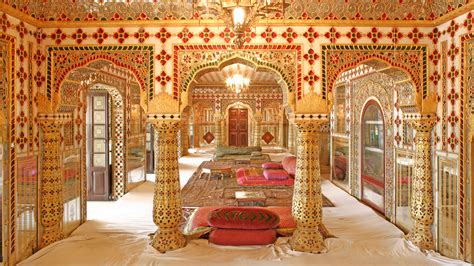 You can now live at The Jaipur City palace! - Travelbout