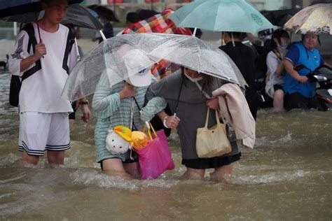 In Pictures: Deadly flooding hits China's Henan province | The Straits ...