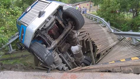 Montgomery County bridge collapse: Cement truck crashes through | khou.com