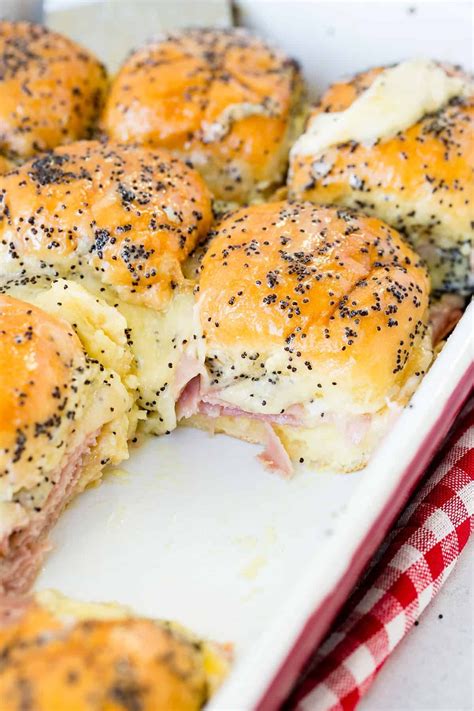 Hawaiian Roll Ham and Cheese Sliders Recipe - Oh Sweet Basil | Recipe | Slider recipes, Leftover ...