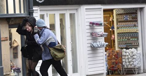 Storm Ingunn in Scotland as 'weather bomb' hits with 'exceptional ...