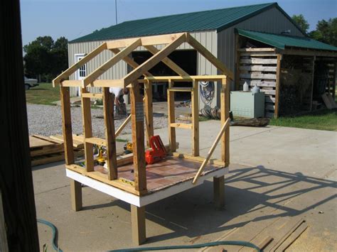 Chicken Coop Roof | BackYard Chickens - Learn How to Raise Chickens