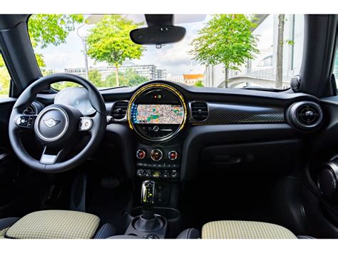 2024 MINI Electric Hardtop: 28 Interior Photos | U.S. News