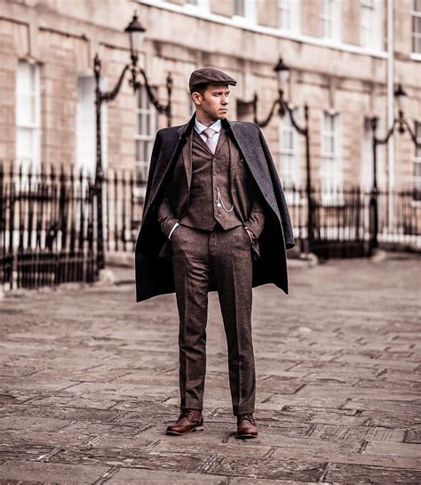 Peaky Blinders Tweed Outfit – How To Dress Like Thomas Shelby - Your ...