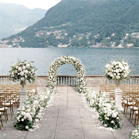 Lake Como! Stunning place not only for the wedding day but actually for every day of the life ...