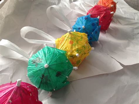 Cute Crafts Made With Cocktail Umbrellas