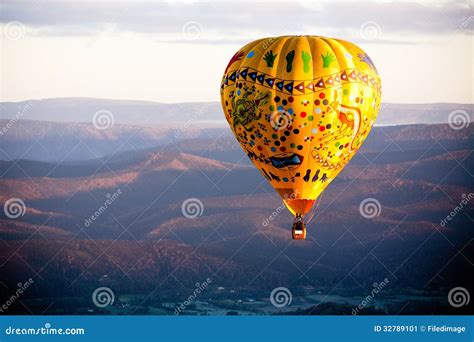 Hot Air Balloon at Sunrise stock image. Image of scenery - 32789101