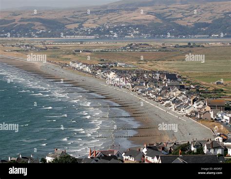 Borth Strand und Stadt - in der Nähe von Aberystwyth - West Wales - UK Stockfoto, Bild: 9156006 ...