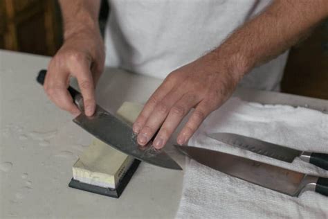 How To Clean A Sharpening Stone | Steel Snob