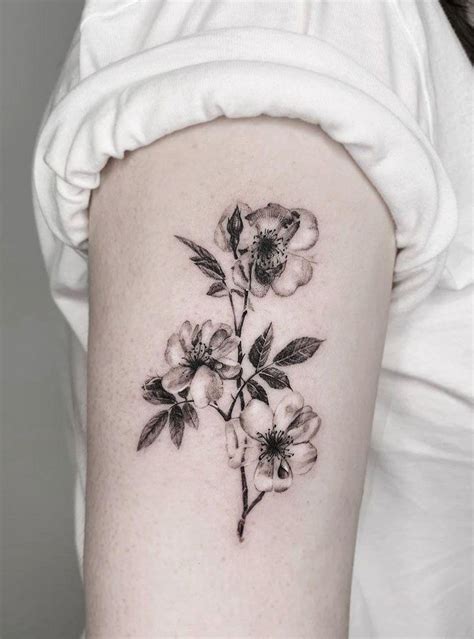 30 Pretty Peach Blossom Tattoos You Shouldn’t Miss | Style VP | Page 11