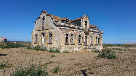 This abandoned house in Portugal would have been beautiful at one stage. : r/AbandonedPorn