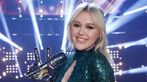 Chloe Kohanski Wins Season 13 Of 'The Voice' | Access