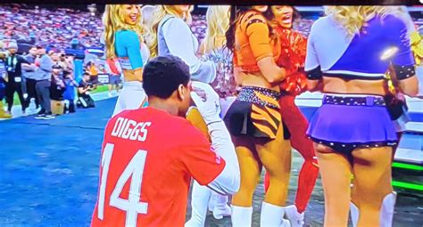 Stefon Diggs Acts Up At Pro Bowl, Ducks Behind Group Of Cheerleaders ...