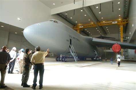 New hangar optimizes aircraft painters' capabilities > Air Force ...