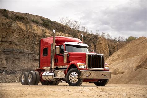 International HX strengthens and improves on another Navistar cab ...