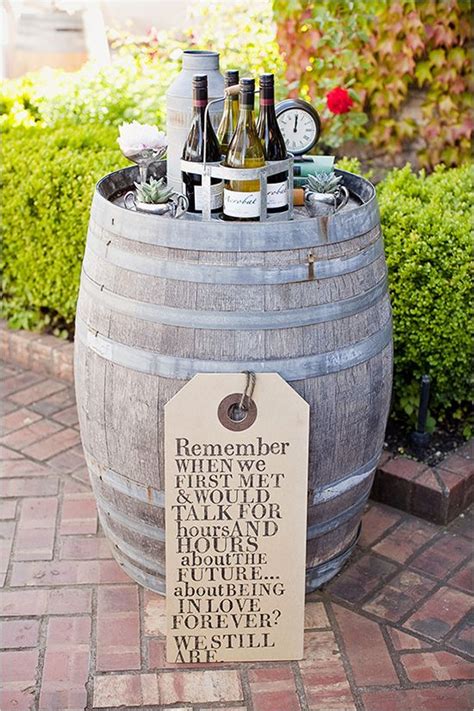 10 Most Darling DIY Wedding Signs