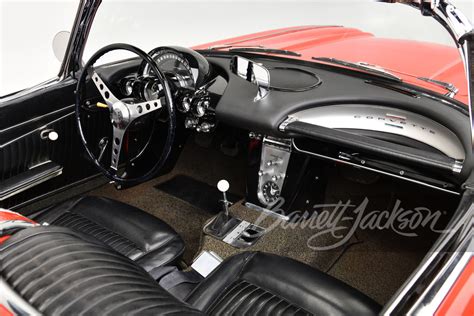 1962 CHEVROLET CORVETTE FI CONVERTIBLE - Interior - 254852