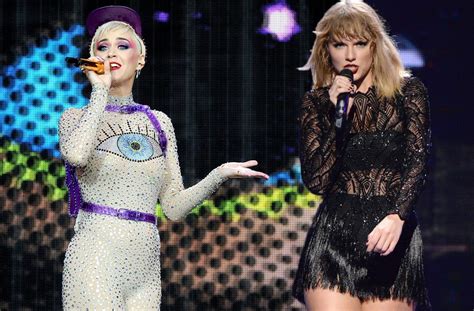 Taylor Swift & Katy Perry Perform Together At MTV Video Music Awards