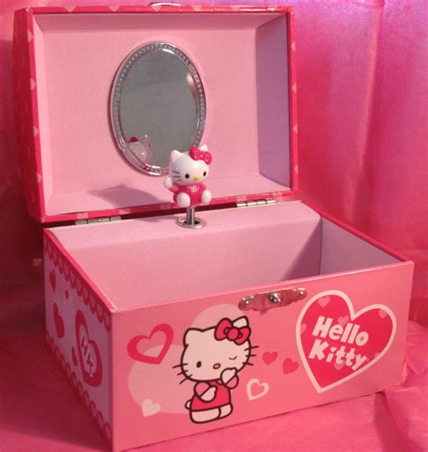 Hello Kitty Pop-Up Jewelry Box