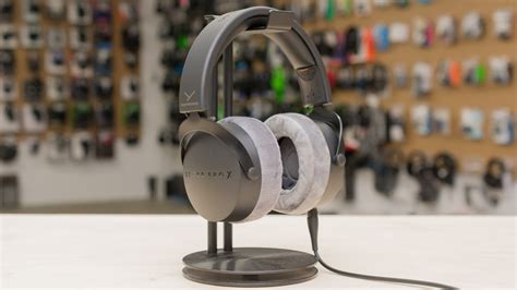 Beyerdynamic DT 700 PRO X Review - RTINGS.com