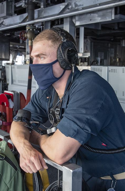 DVIDS - Images - USS Jackson (LCS 6) Sailor stands watch on the bridge [Image 1 of 2]