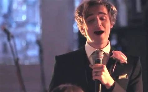 Video: McFly's Tom Fletcher sings wedding speech - Telegraph