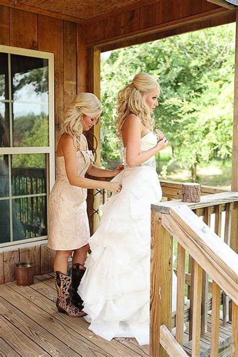 Chic Vintage Ranch Wedding - Weddingchicks | Country style wedding dresses, Country wedding ...