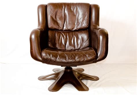 418 Lounge Chair by Yrjö Kukkapuro - Jensrecommends
