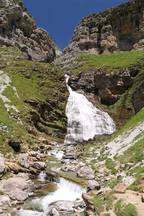 Cola de Caballo - The Epic Spanish Pyrenees Waterfall Hike