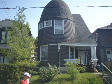 weird shaped house | Flickr - Photo Sharing!