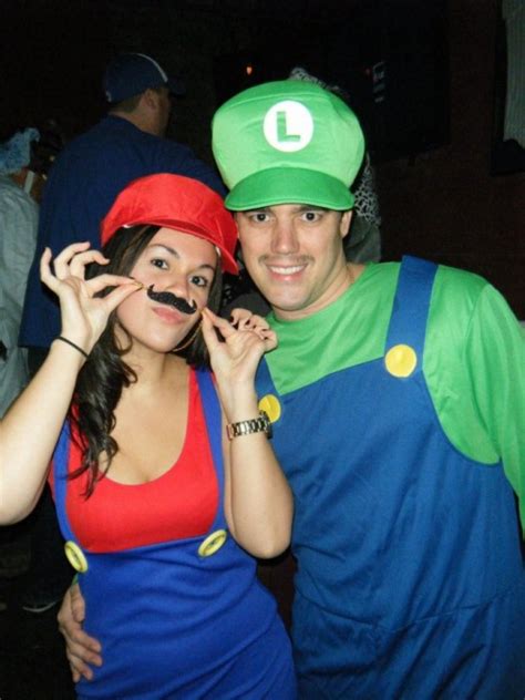 32 DIY Ideas for Couples Halloween Costumes