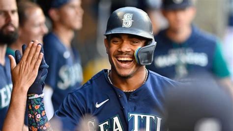 Seattle Mariners' 2023 Projected Starting Lineup, Pitching Rotation ...