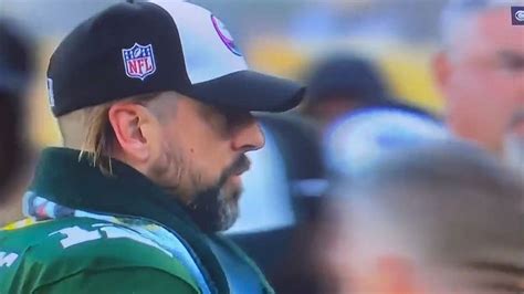 "Aaron Rodgers' barber should be arrested" - NFL fans brutally troll ...