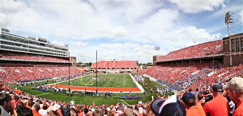 Illinois Fighting Illini Football Tickets | Vivid Seats