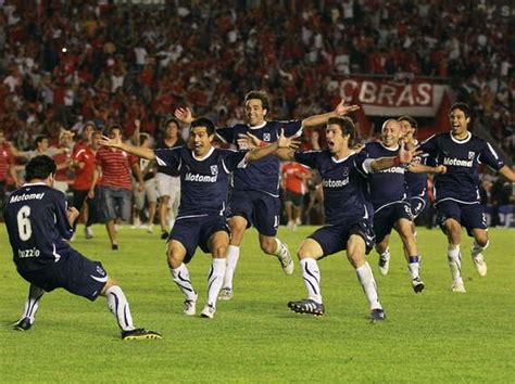 FÚTBOL AL ROJO VIVO: ¡¡Independiente Campeón de la Copa Sudamericana 2010!!