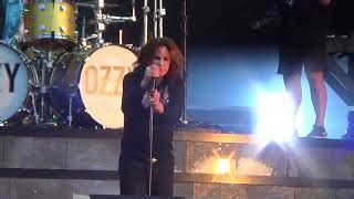 Ozzy Osbourne -Bark At The Moon live at Download Festival 2018 Chords ...