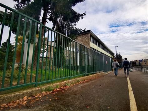 Fontainebleau. Les élèves du collège International vont travailler un jour sur quatre à la maison