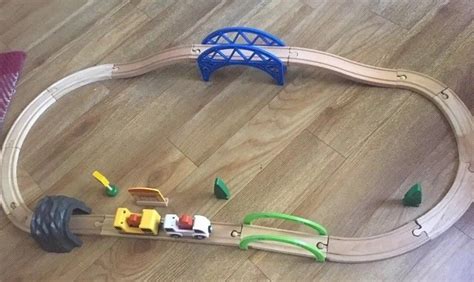 WOODEN TRAIN TRACK SET With Train Bridge Tunnel - Ikea Brio elc ...