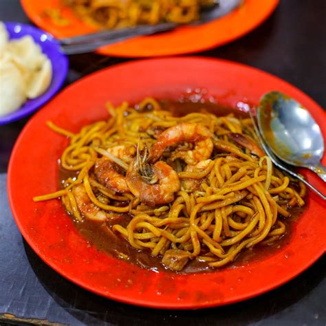 17 Rekomendasi Kuliner Medan Halal untuk Sarapan hingga Oleh-oleh!