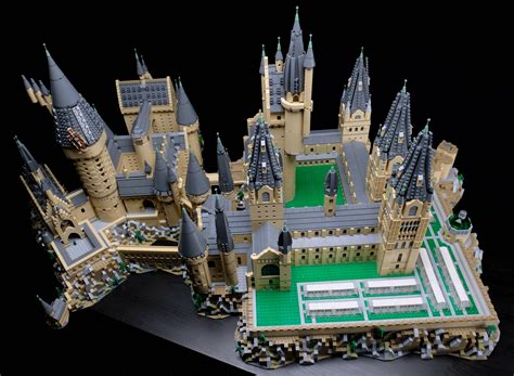 Brickfinder - Upsize Your LEGO Hogwarts Castle (71043) With This Amazing Fan-Mod!