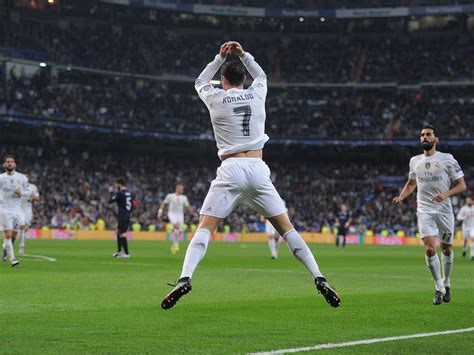 Cristiano Ronaldo breaks record with four goals in Real Madrid mauling ...