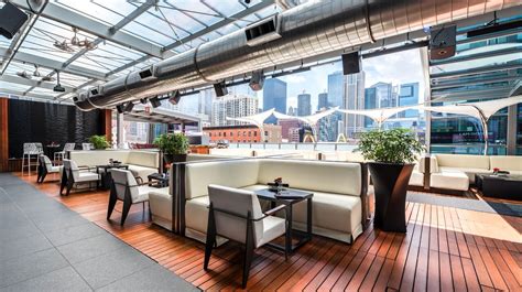 indoor outdoor rooftop - Google Search | Hotel rooftop bar, Rooftop bar design, Rooftop bar