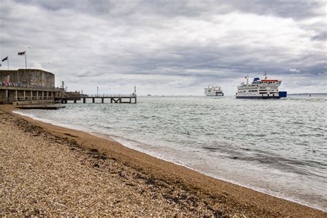 Portsmouth Victoria Pier Beach - Photo "Ferries passing Old Portsmouth ...