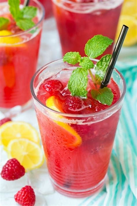 20 Refreshing Summer Drinks - Yummy Healthy Easy