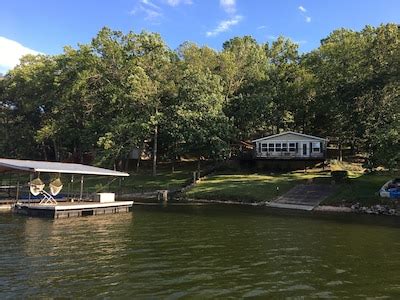 10 MM, Lake Front, Sunrise Beach, 3 bed 2 bath house, Private Dock, - Camden County